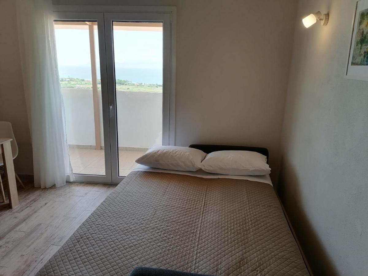 Appartamento Panoramic View Preveza Esterno foto